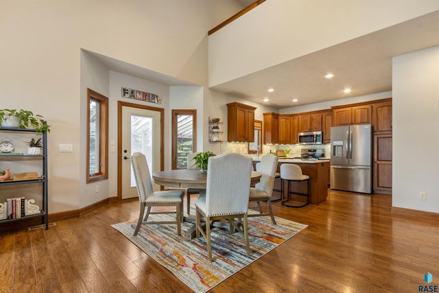 7301 S Grand Arbor Ct Court, Sioux Falls, SD 57108