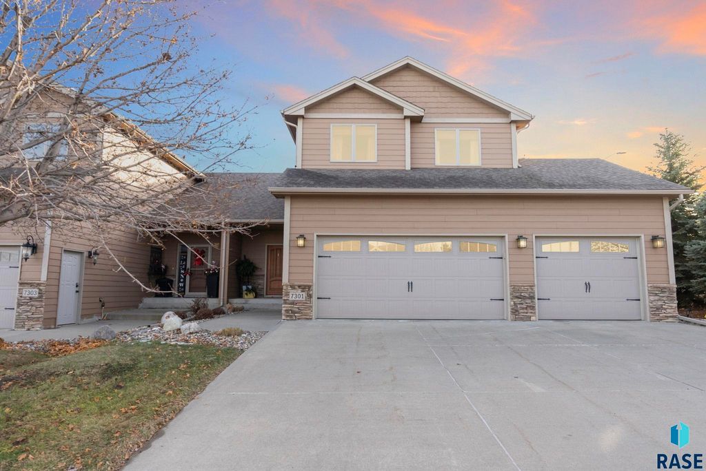 7301 S Grand Arbor Ct Court, Sioux Falls, SD 57108