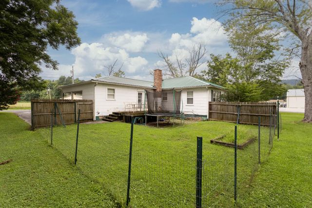 469 Cash Street, Spring City, TN 37381