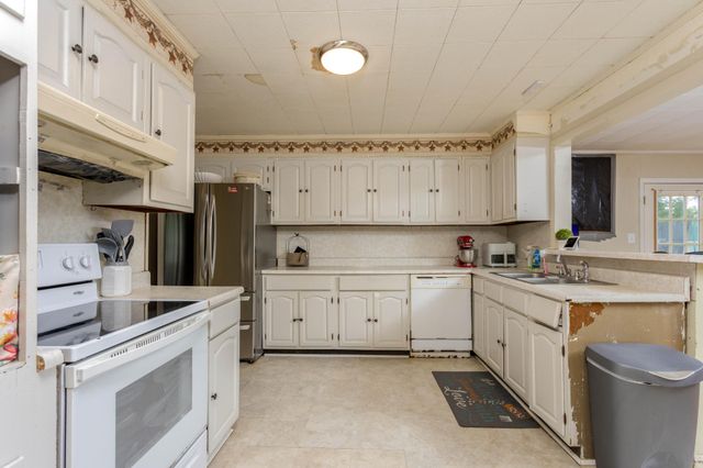 469 Cash Street, Spring City, TN 37381