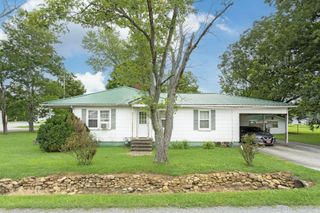 469 Cash Street, Spring City, TN 37381