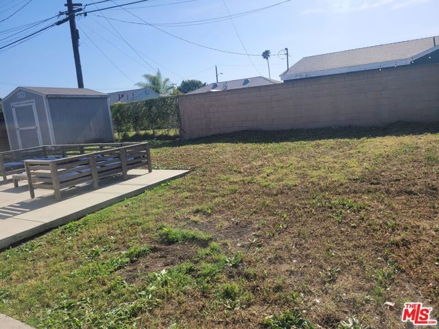 1301 S Amantha Avenue, Compton, CA 90220