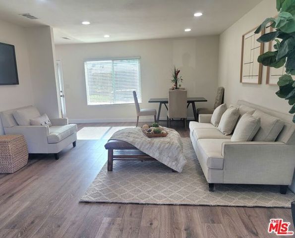 1301 S Amantha Avenue, Compton, CA 90220