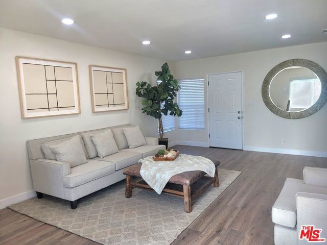 1301 S Amantha Avenue, Compton, CA 90220