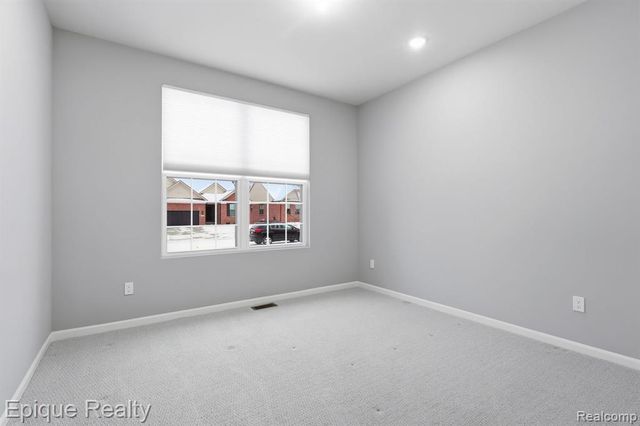 55638 Oak Pointe Drive, Shelby Twp, MI 48315