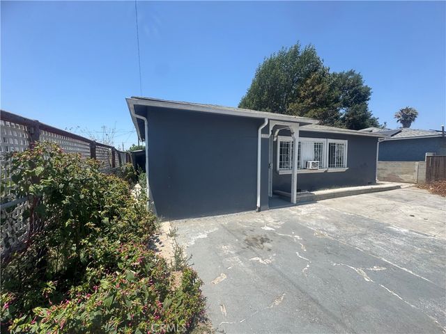 13107 Jarvis, Los Angeles, CA 90061