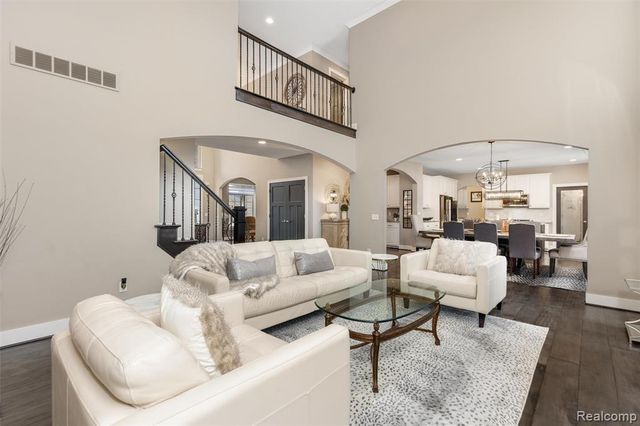 21924 E Majestic Drive, Macomb, MI 48044