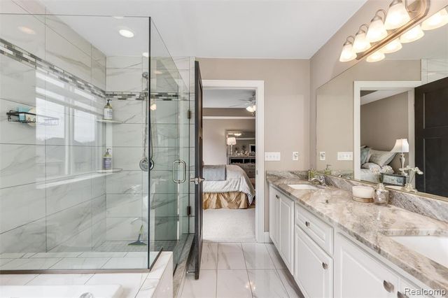 21924 E Majestic Drive, Macomb, MI 48044
