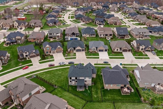 21924 E Majestic Drive, Macomb, MI 48044