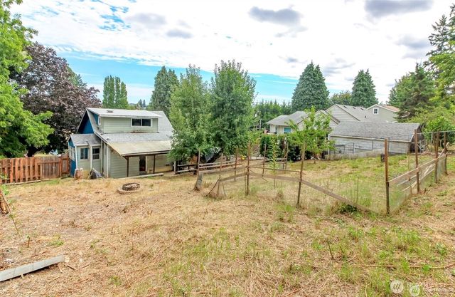 1551 N Callow Avenue, Bremerton, WA 98312