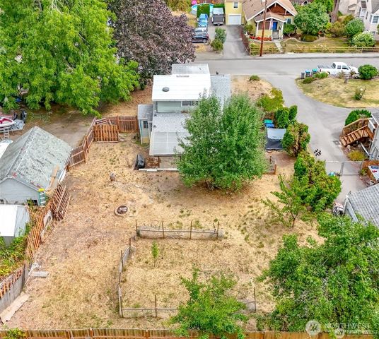 1551 N Callow Avenue, Bremerton, WA 98312