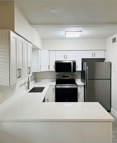 300 VENETIAN DRIVE 2, Clearwater, FL 33755