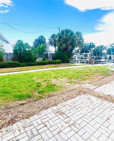 300 VENETIAN DRIVE 2, Clearwater, FL 33755