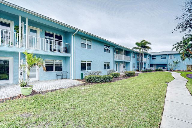 300 VENETIAN DRIVE 2, Clearwater, FL 33755