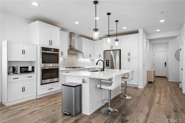 16405 Globetrotter, Chino, CA 91708