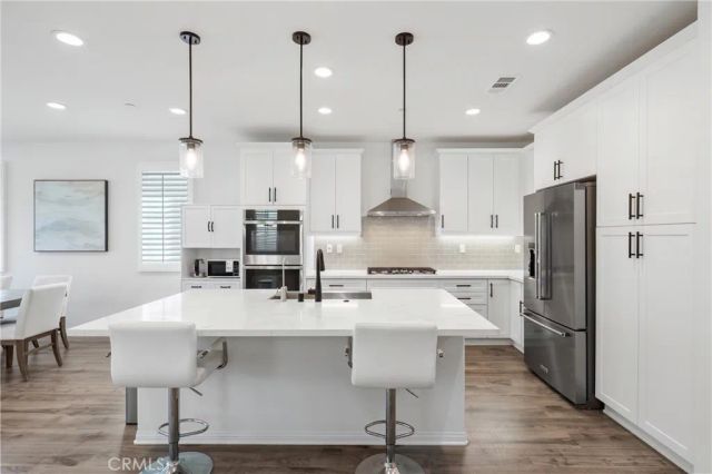 16405 Globetrotter, Chino, CA 91708
