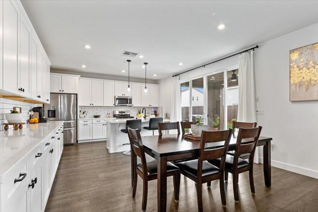 10469 Fendi Way, Elk Grove, CA 95757