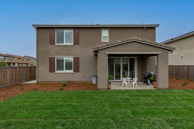 10469 Fendi Way, Elk Grove, CA 95757