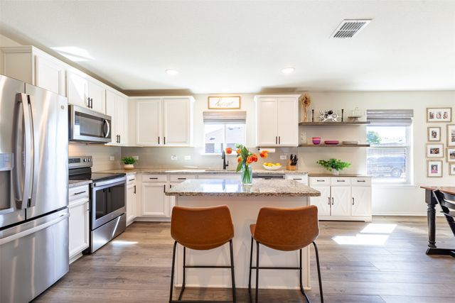 1340 Vernon Drive, Aubrey, TX 76227