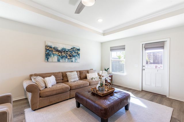 1340 Vernon Drive, Aubrey, TX 76227
