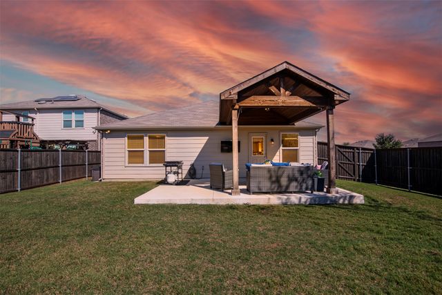 1340 Vernon Drive, Aubrey, TX 76227
