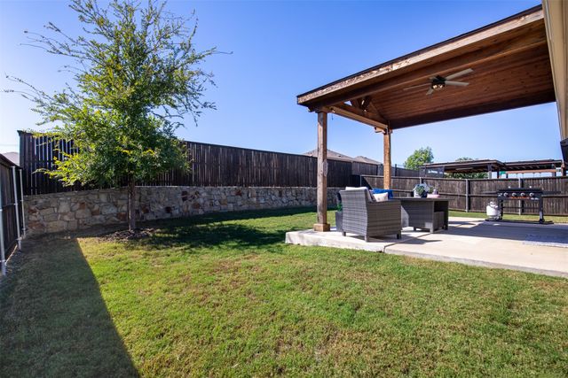 1340 Vernon Drive, Aubrey, TX 76227