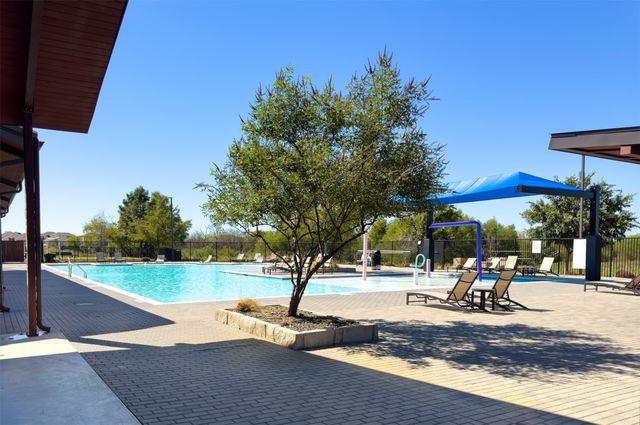 1340 Vernon Drive, Aubrey, TX 76227