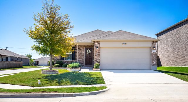 1340 Vernon Drive, Aubrey, TX 76227