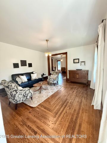 215 E Knight Street, Eaton Rapids, MI 48827