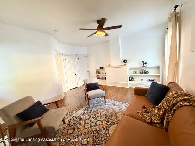 215 E Knight Street, Eaton Rapids, MI 48827