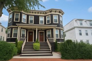 29 Page 2, Revere, MA 02151