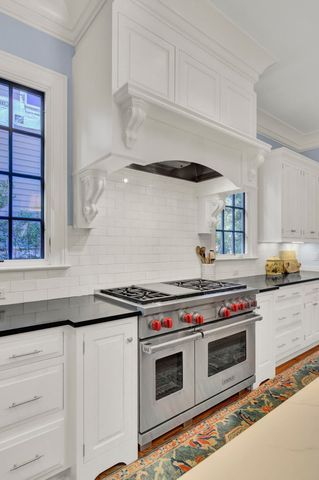 290 Delahow Street, Charleston, SC 29492