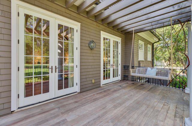 290 Delahow Street, Charleston, SC 29492