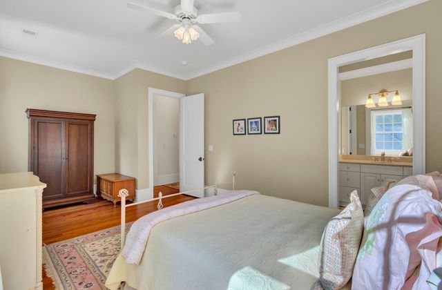 290 Delahow Street, Charleston, SC 29492