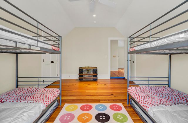 290 Delahow Street, Charleston, SC 29492