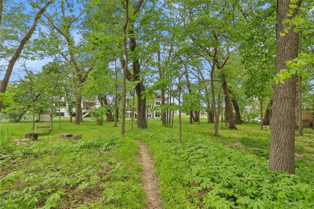 11095 Brookdale Drive, West Des Moines, IA 50266