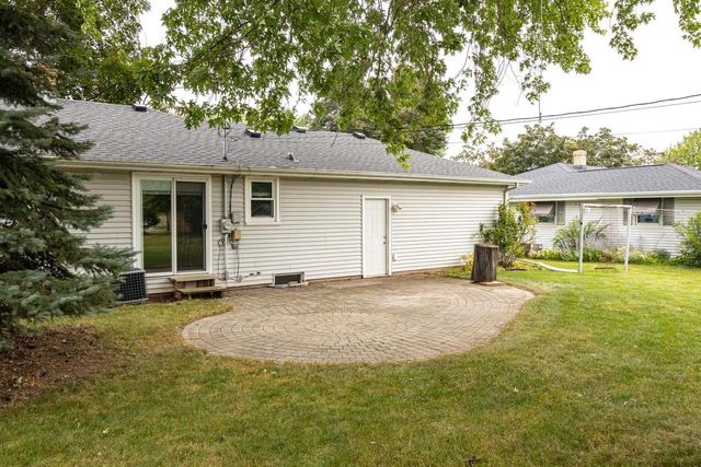 509 MARGARET STREET, Combined Locks, WI 54113