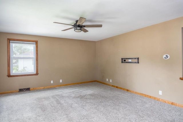 509 MARGARET STREET, Combined Locks, WI 54113