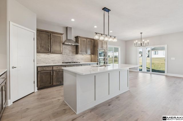 20952 Jaynes Street, Elkhorn, NE 68022