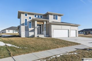 20952 Jaynes Street, Elkhorn, NE 68022