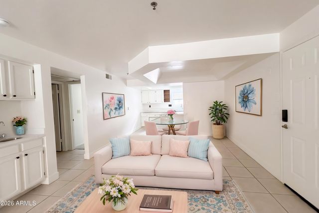 3031 N CIVIC CENTER Plaza 136, Scottsdale, AZ 85251