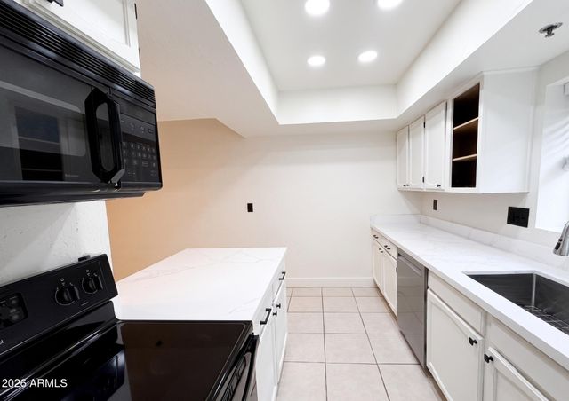 3031 N CIVIC CENTER Plaza 136, Scottsdale, AZ 85251