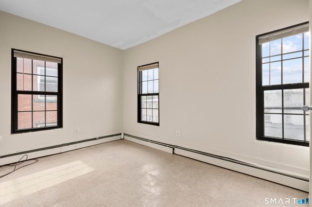 26-28 Lawrence Street 26-3, Hartford, CT 06106