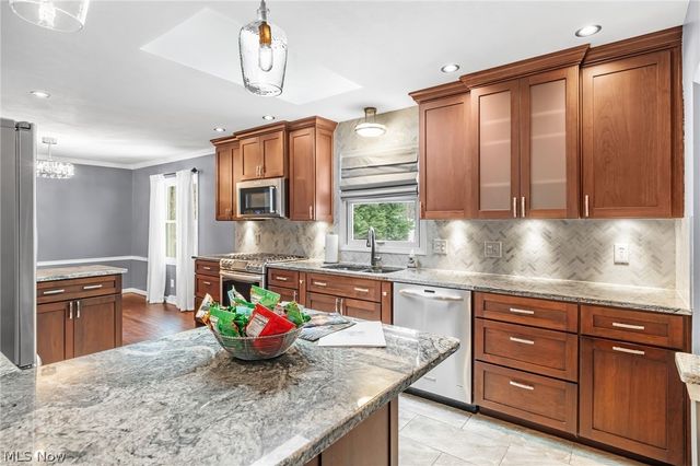 30945 Lake Road, Bay Village, OH 44140