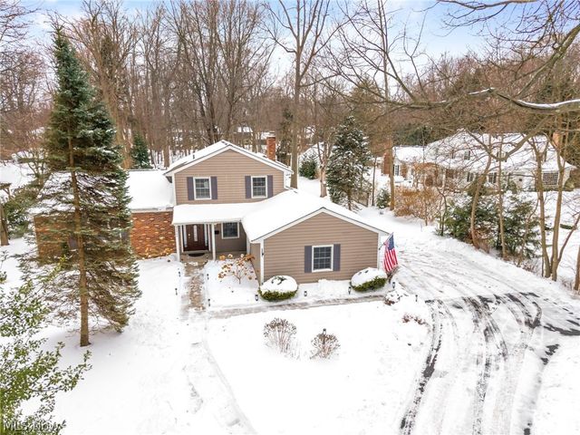 30945 Lake Road, Bay Village, OH 44140