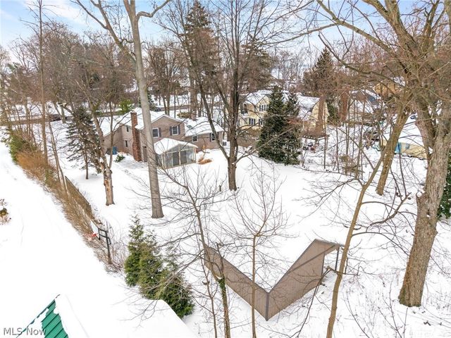 30945 Lake Road, Bay Village, OH 44140