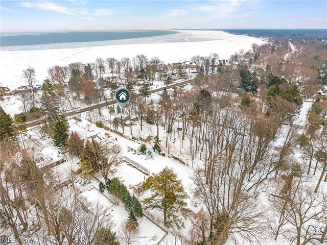 30945 Lake Road, Bay Village, OH 44140