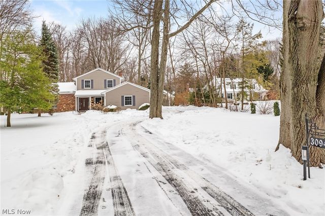 30945 Lake Road, Bay Village, OH 44140