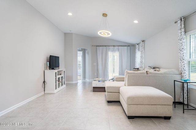 581 MEADOW RIDGE Drive, St. Augustine, FL 32092