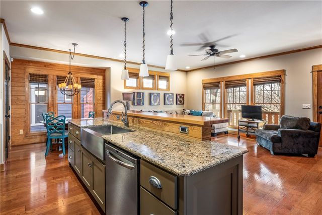 1850 N September Stroll Lane, Fayetteville, AR 72704